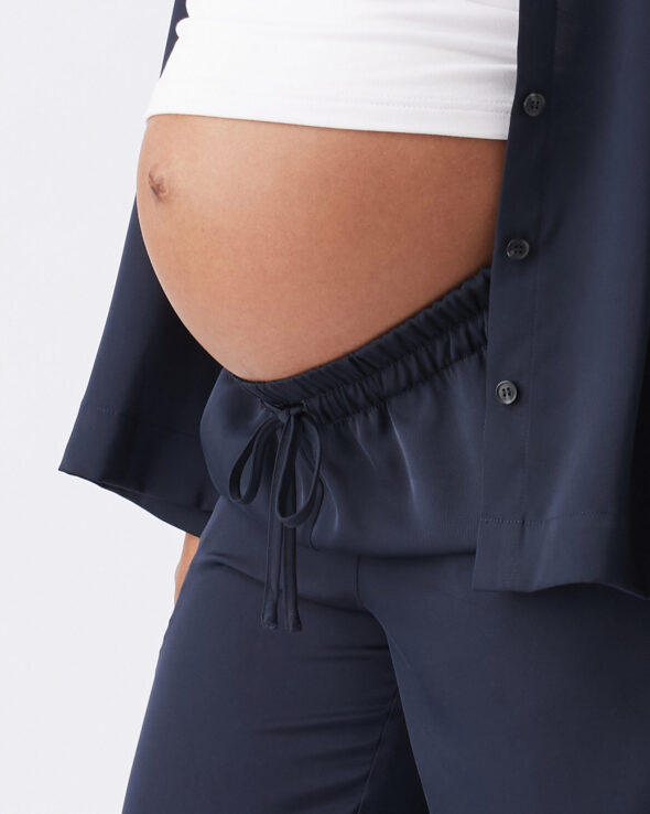 Tamara Maternity Satin Pull-On Pant Midnight - Image 5